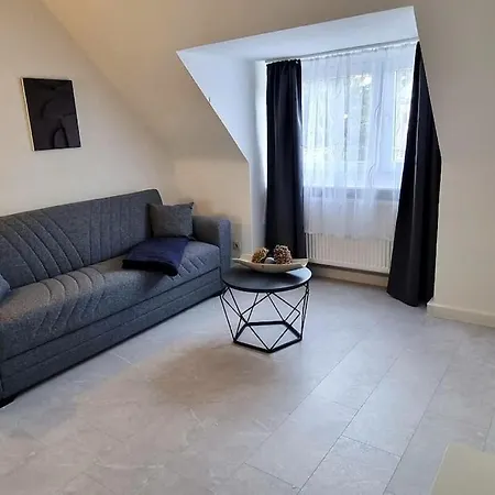 Apartment Dg-wohnung In Direkter Nähe Des Sg Hbf Solingen