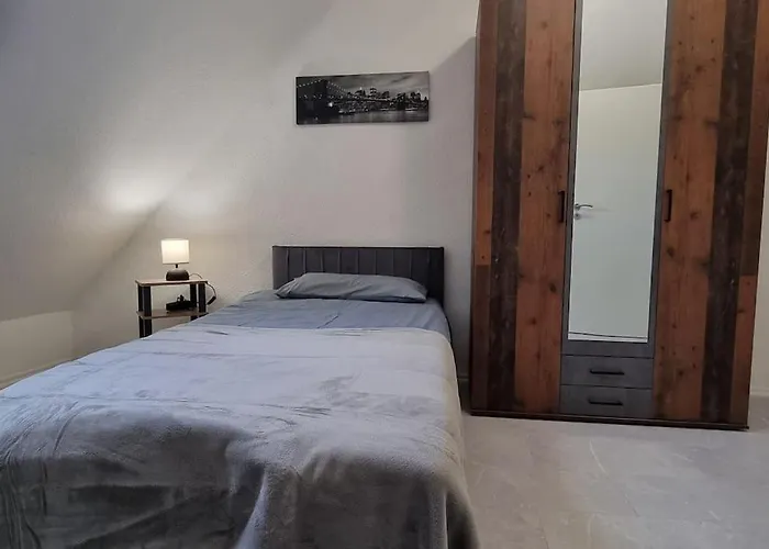 Dg-wohnung In Direkter Naehe Des Sg Hbf Lejlighed Solingen